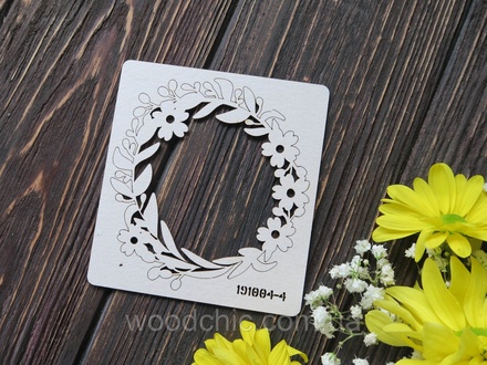 Чіпборд Вінок з квіточками від WOODchic, 9x10 см