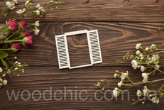 Чіпборд Вікно зі ставнями 2 від WOODchic, 7x8см