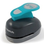 Інструмент для створення отворів конвертах від We R Memory Keepers - THUMB NOTCH PUNCH