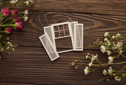 Чіпборд від WOODchic - "Вікно зі ставнями + ставні 1", 8x6.7 см